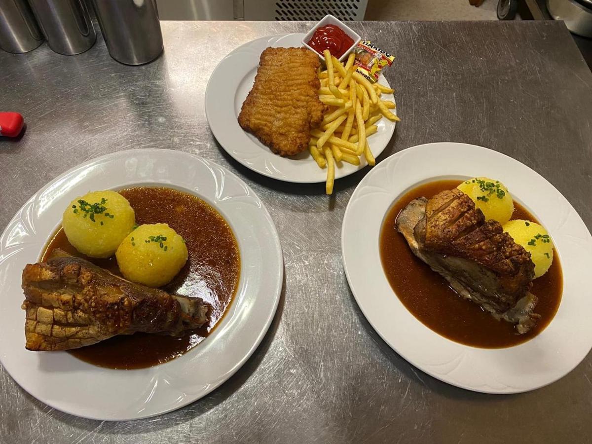 Bauer'S Pension-Restaurant-Catering Grosshabersdorf Kültér fotó