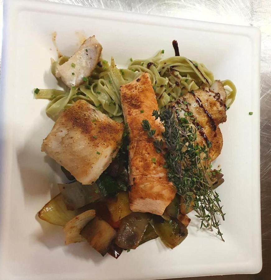 Bauer'S Pension-Restaurant-Catering Grosshabersdorf Kültér fotó